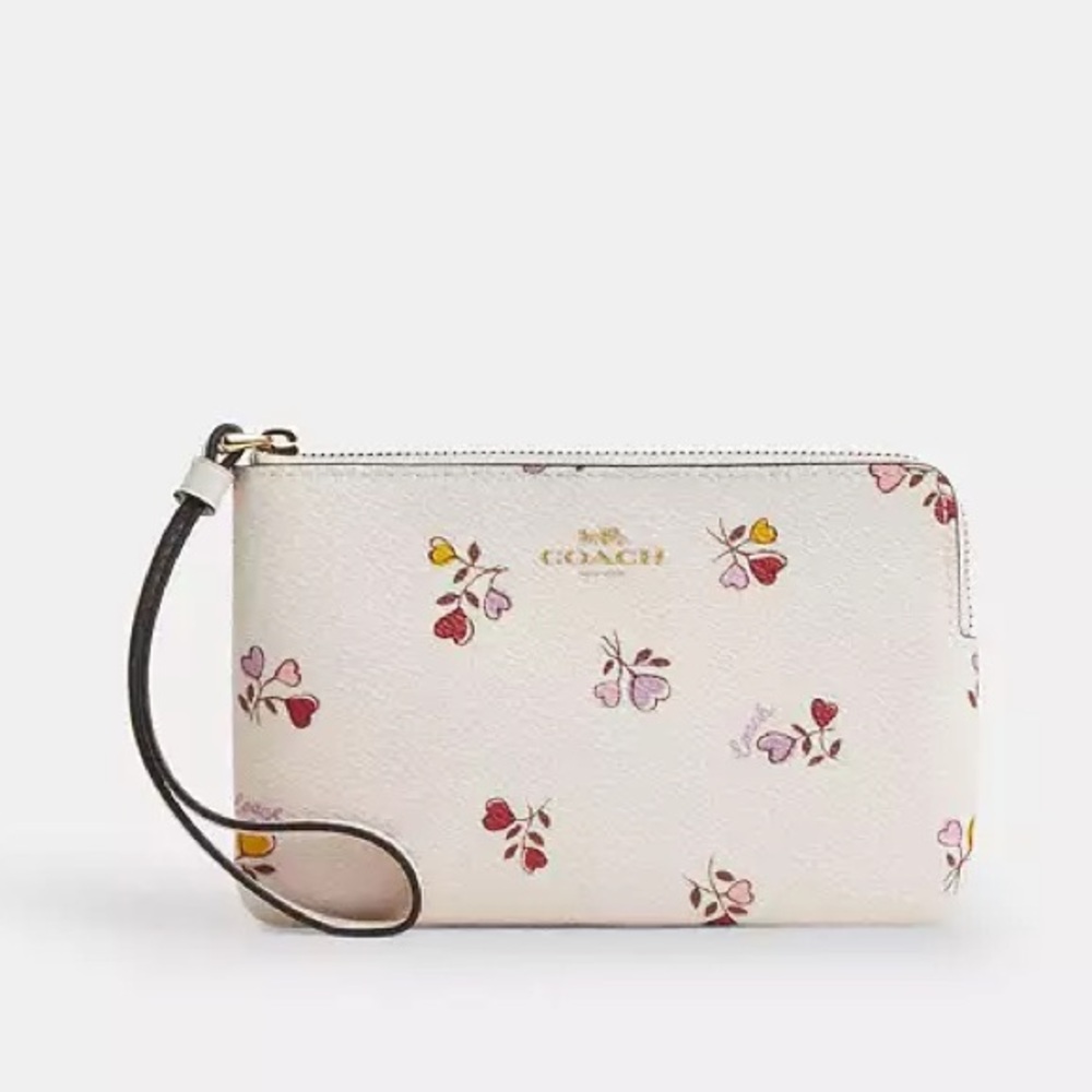 Coach Heart Zip Wristlet NWT